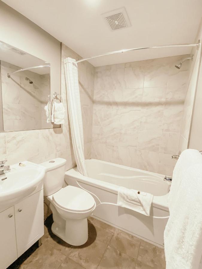 Hinton Highway Inn Esterno foto
